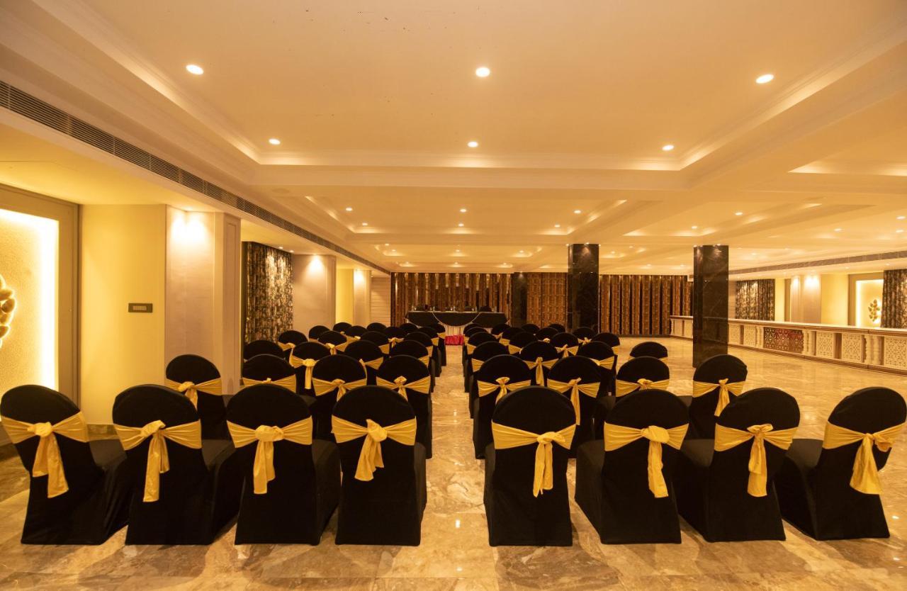 The Cindrella Hotel Siliguri Extérieur photo