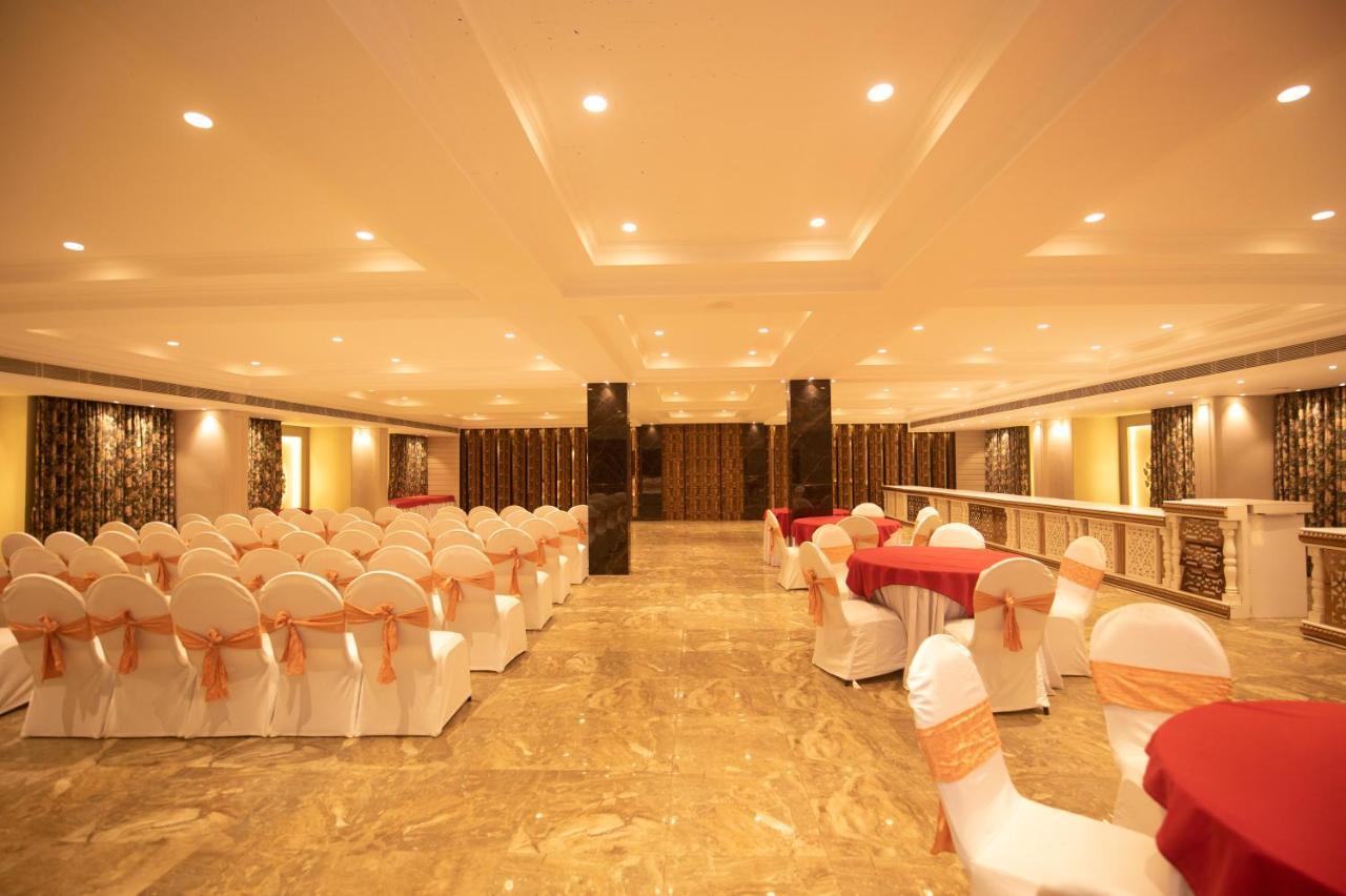 The Cindrella Hotel Siliguri Extérieur photo