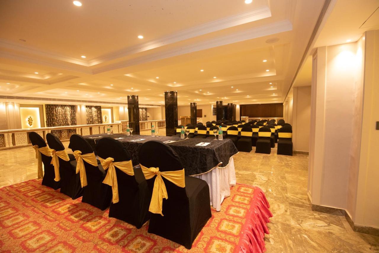 The Cindrella Hotel Siliguri Extérieur photo