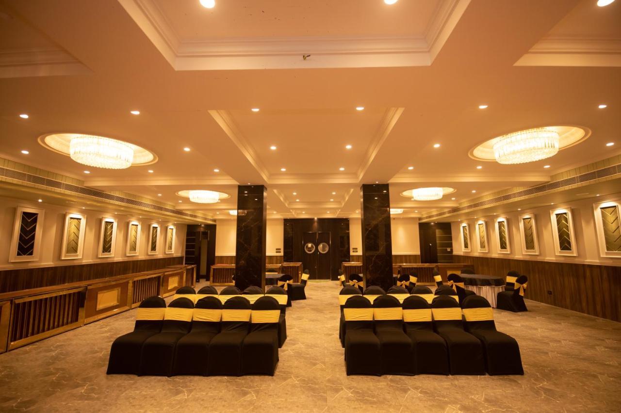 The Cindrella Hotel Siliguri Extérieur photo