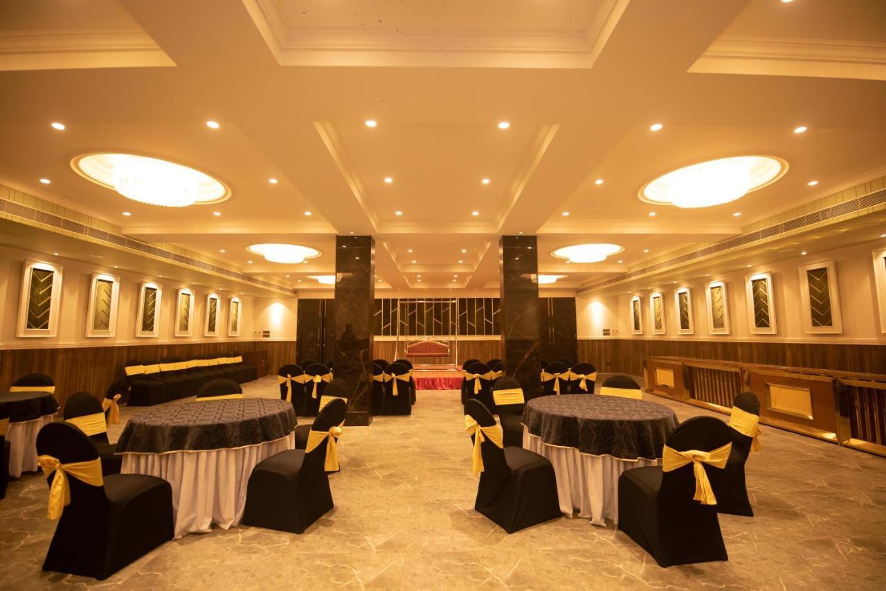 The Cindrella Hotel Siliguri Extérieur photo
