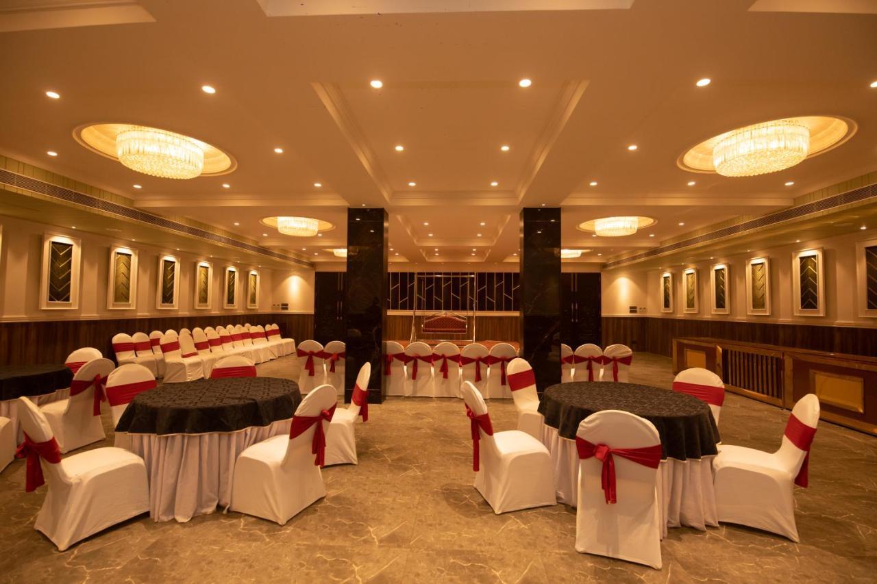 The Cindrella Hotel Siliguri Extérieur photo