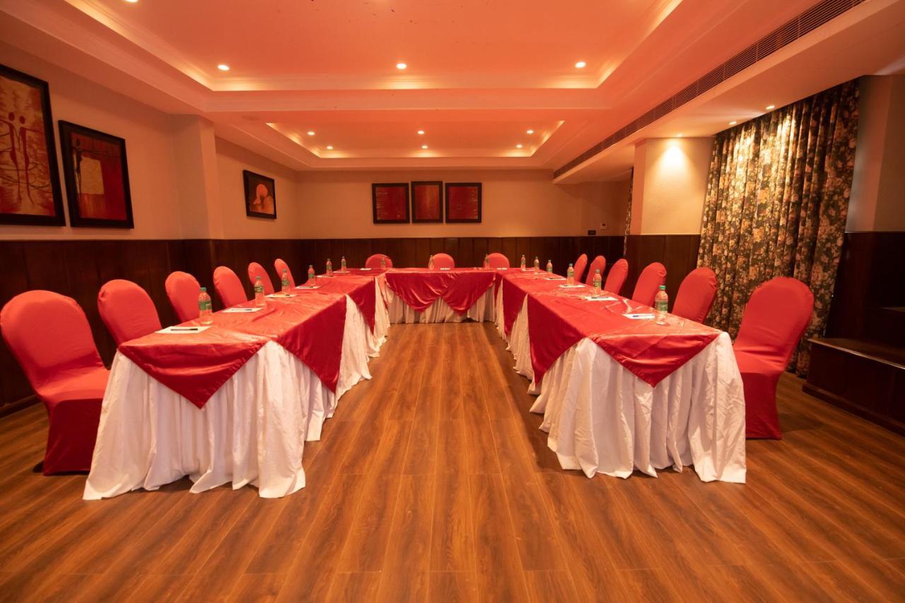 The Cindrella Hotel Siliguri Extérieur photo