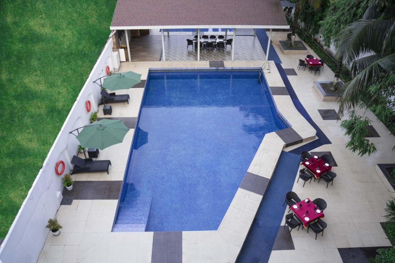 The Cindrella Hotel Siliguri Extérieur photo
