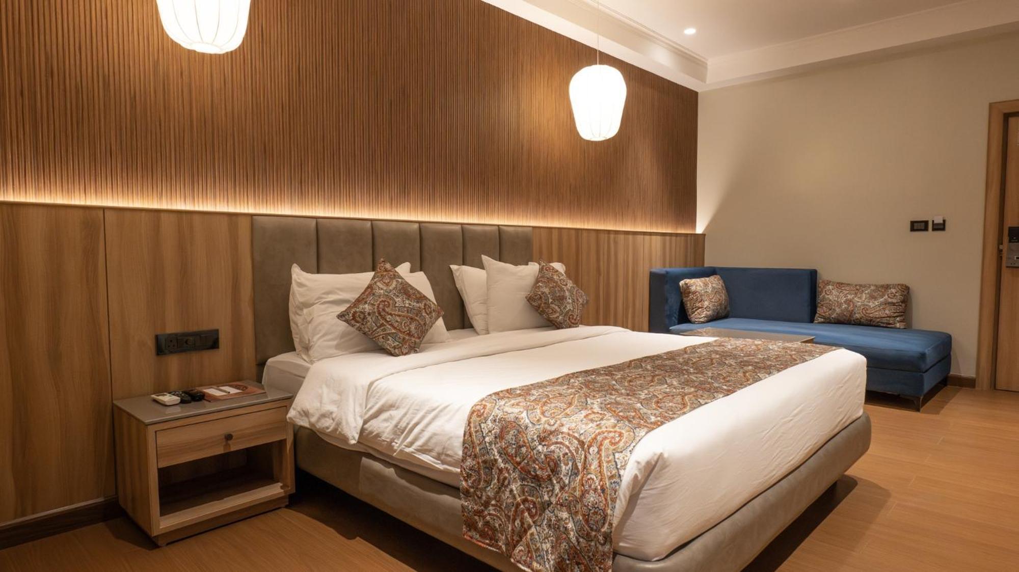 The Cindrella Hotel Siliguri Extérieur photo